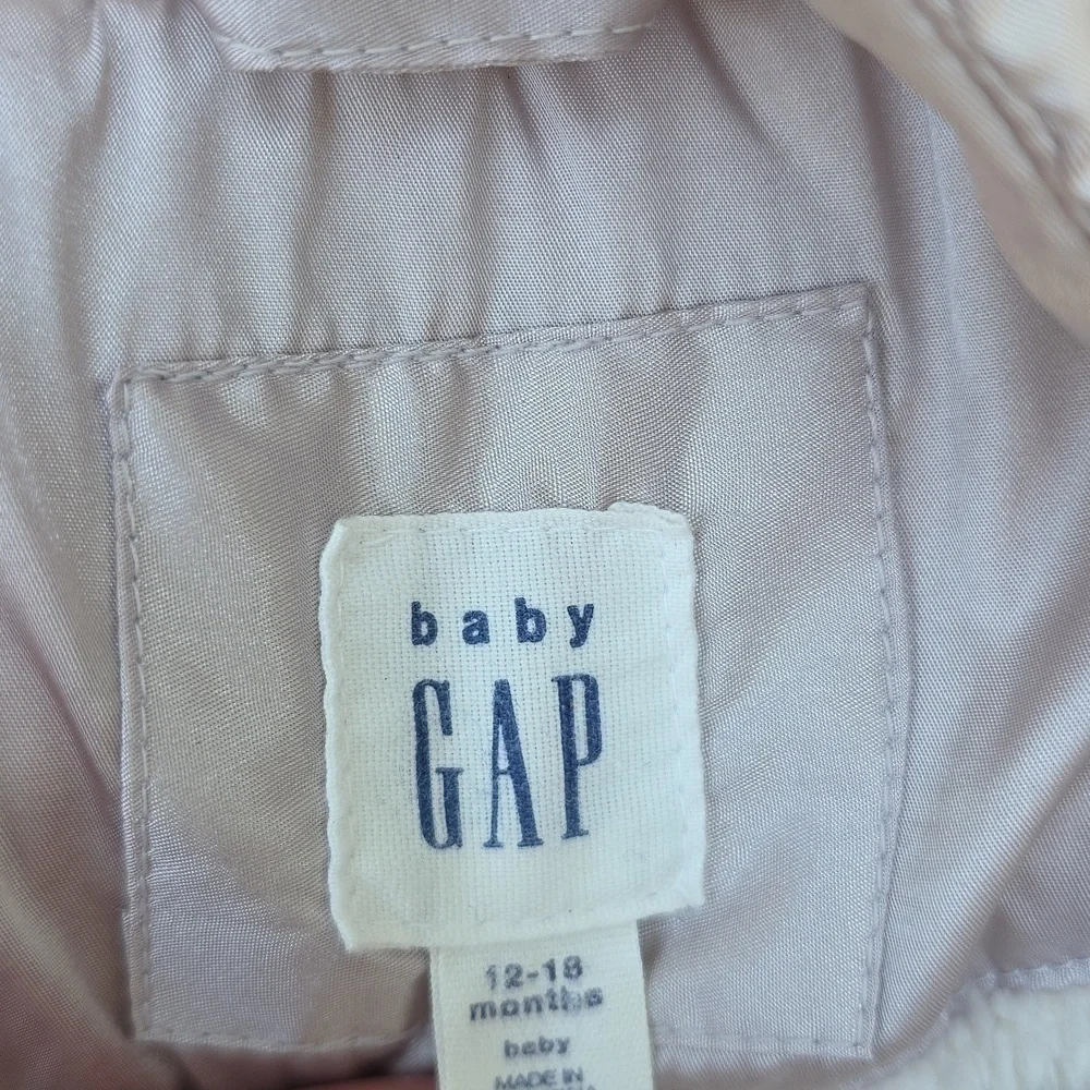 Gap -Metallic Silver Hooded Puffer Jacket . Size 12-18 Months. NWOT